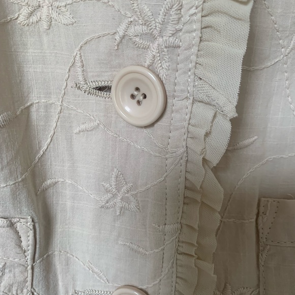 Point Zero Ruffle Embroidered Floral Button Cream Blazer coat with Pockets - Picture 6 of 7